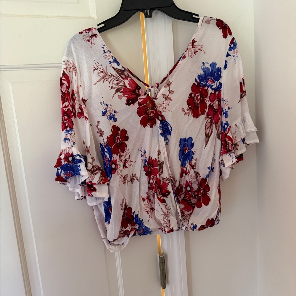 Floral V-Neck Ruffle Sleeve Top